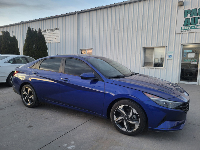 Used 2023 Hyundai Elantra SEL w/ Convenience Package image 10