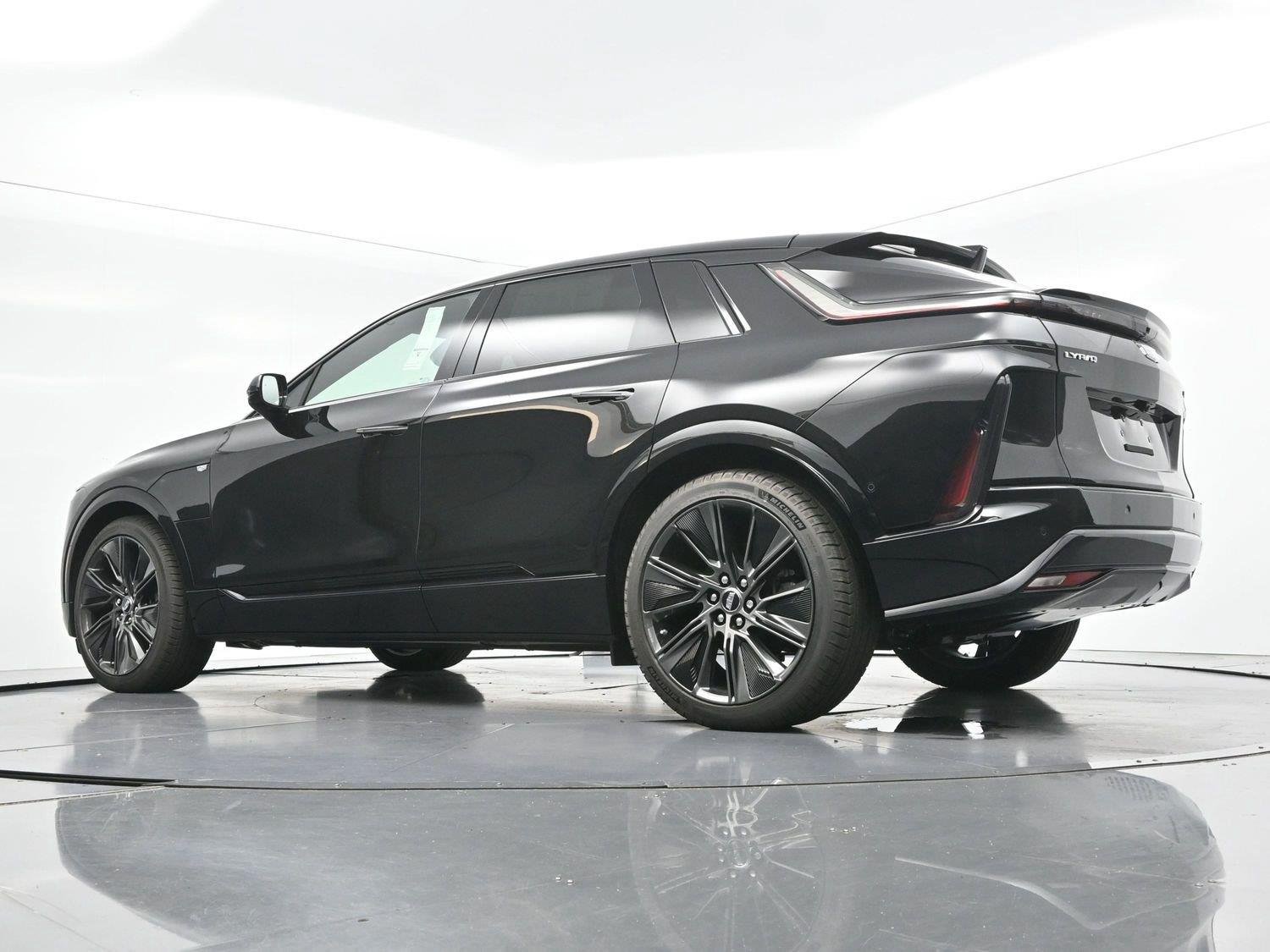New 2027 Cadillac Lyriq Signature Sport AWD/4WD image 46