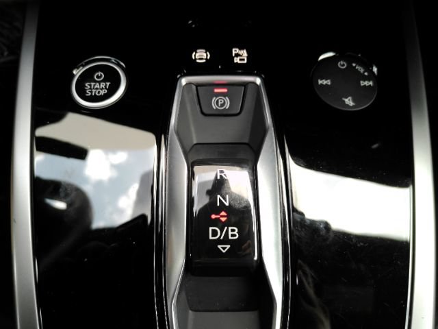 Used 2022 Audi Q4 e-tron Prestige AWD/4WD image 45