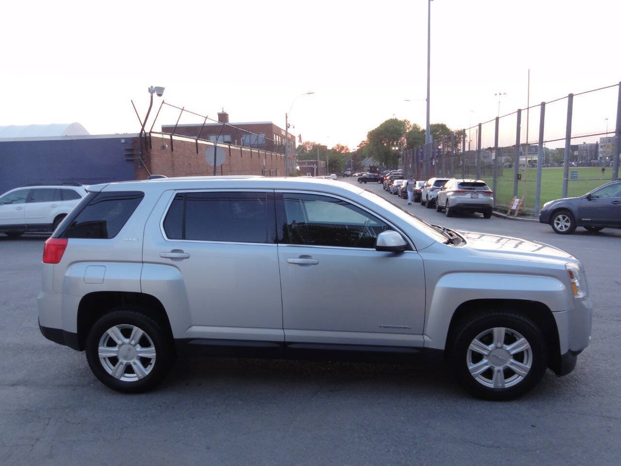 Used 2015 GMC Terrain SLE AWD/4WD image 33