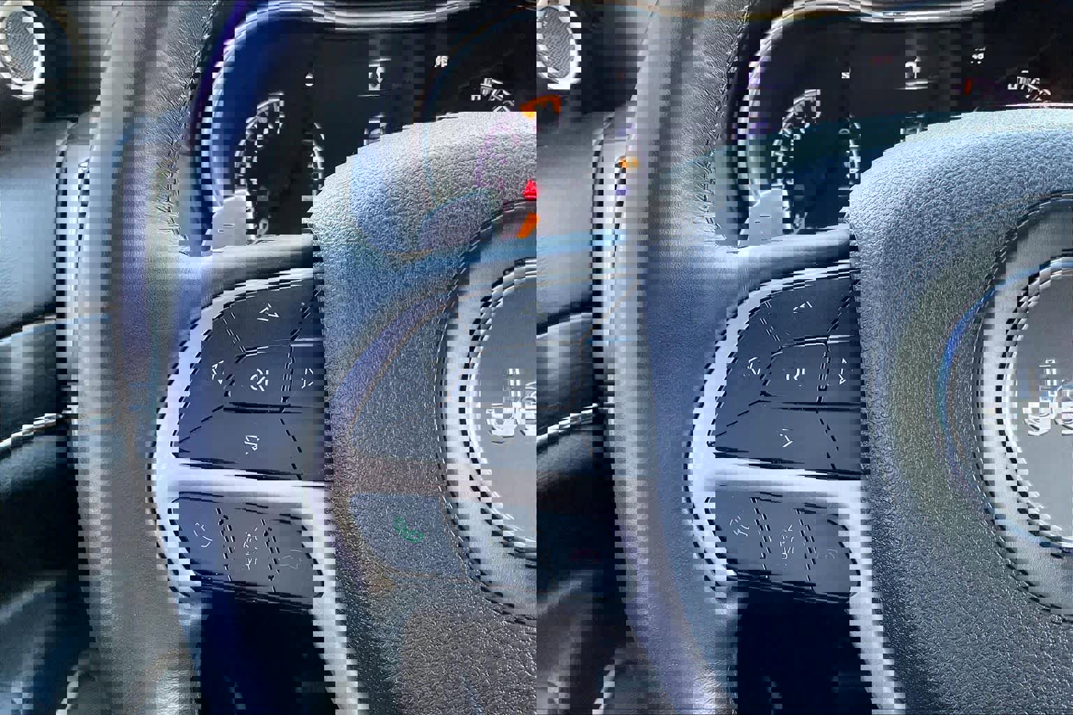 Used 2014 Jeep Grand Cherokee Summit image 22