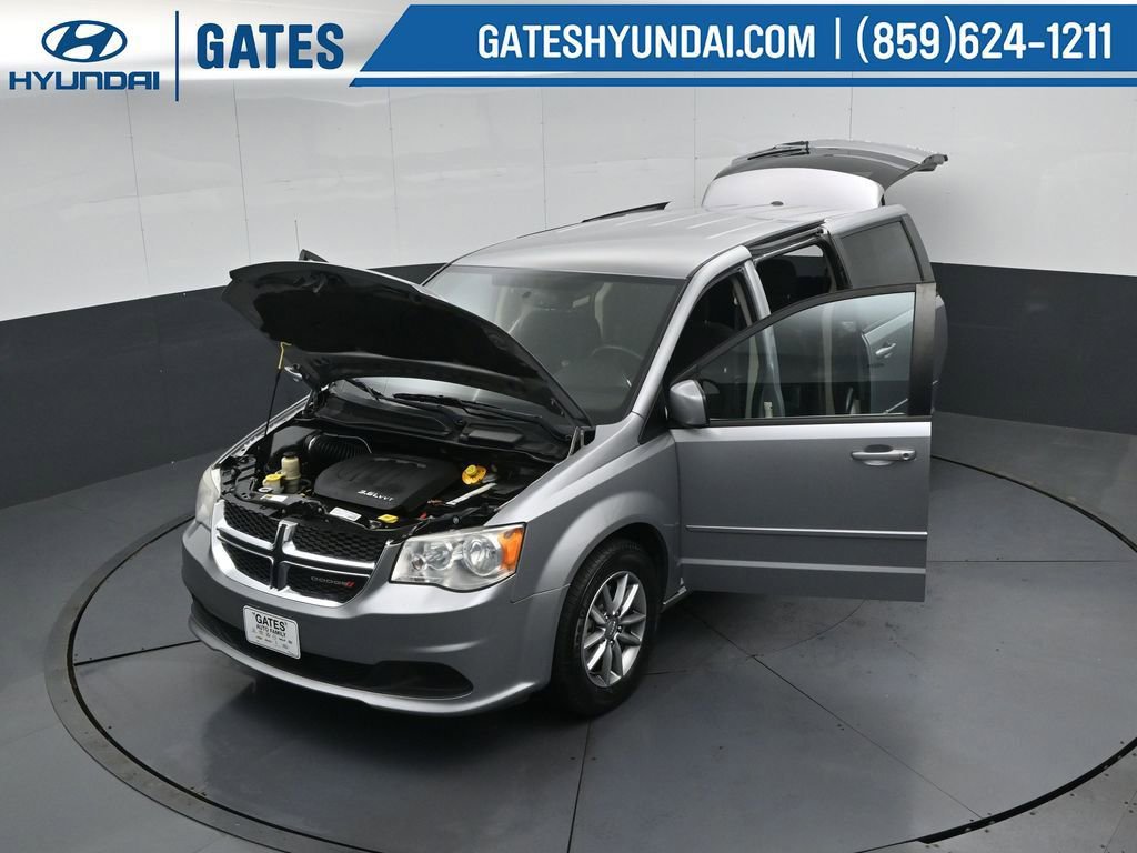 Used 2016 Dodge Grand Caravan SE FWD image 48