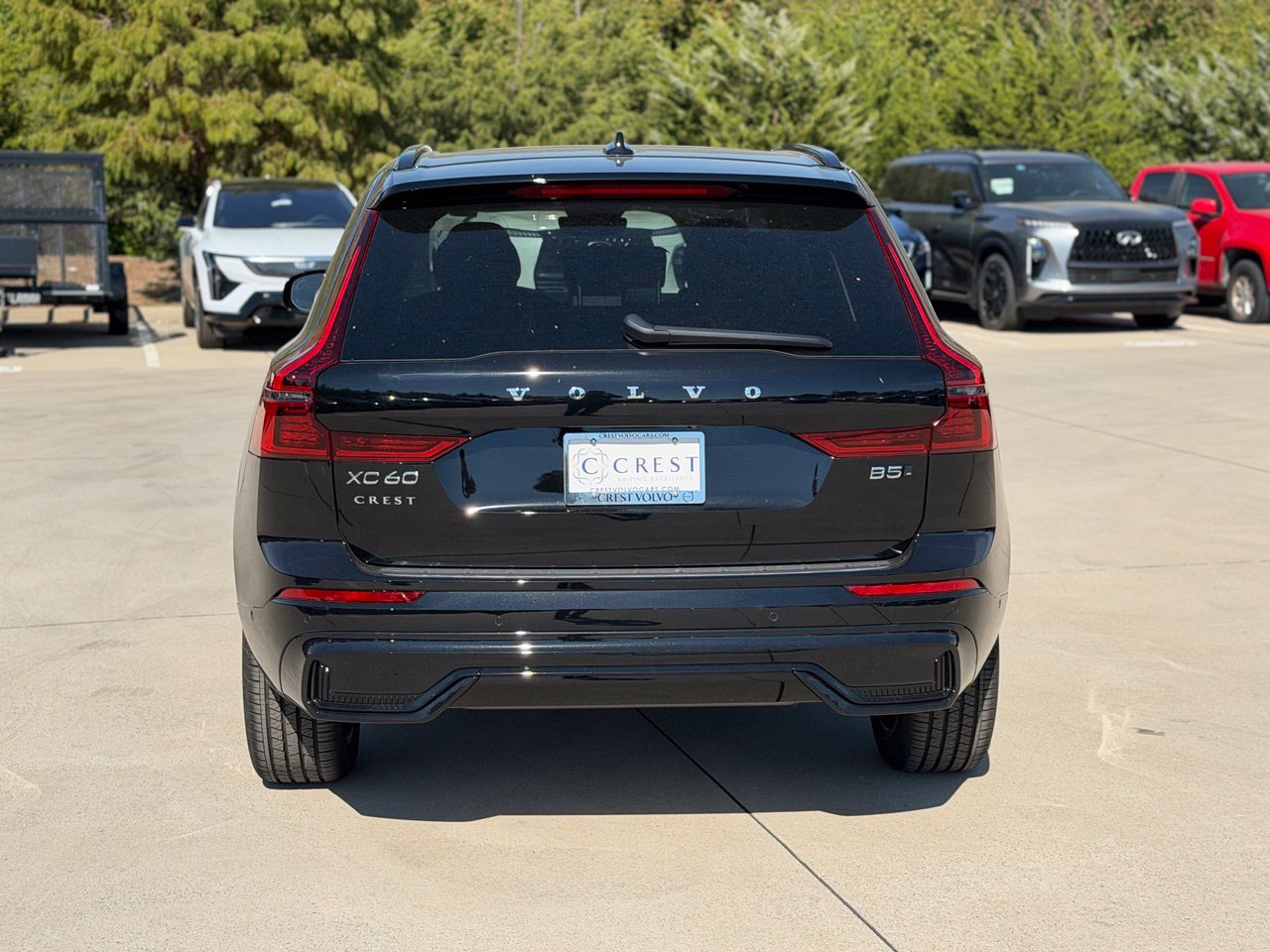New 2027 Volvo XC60 B5 Plus AWD/4WD image 6