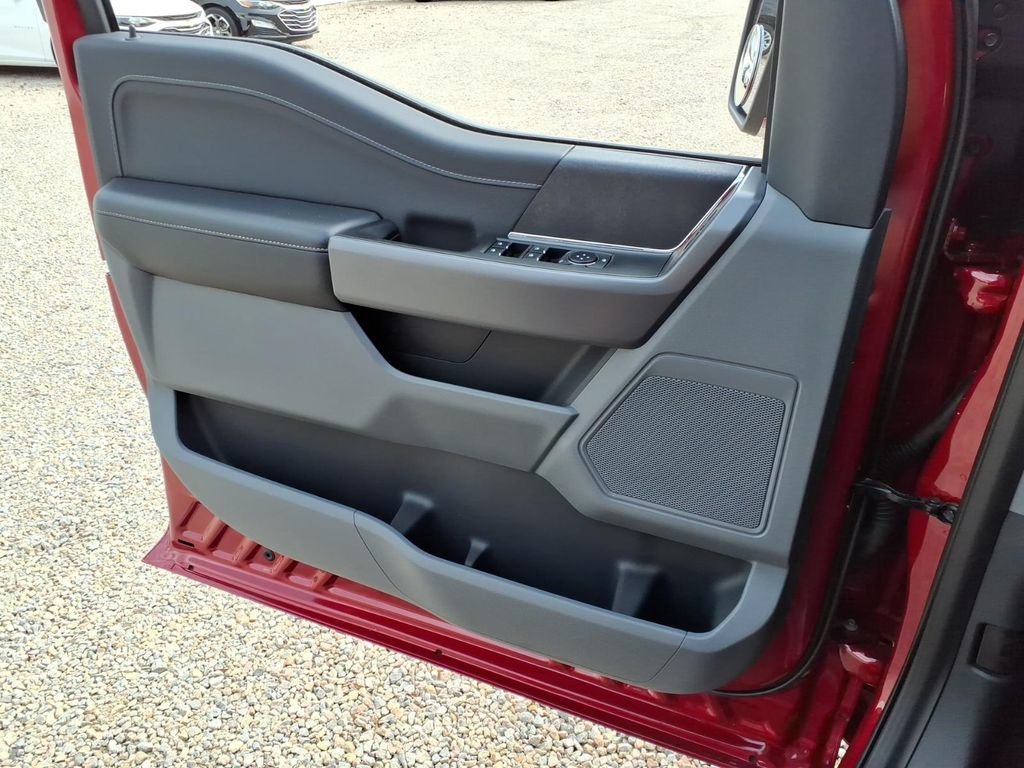Used 2025 Ford F150 XLT w/ Equipment Group 302A MID image 31