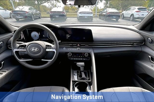 New 2025 Hyundai Elantra SEL image 6