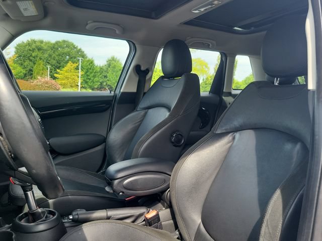 Used 2019 MINI Cooper S FWD image 13