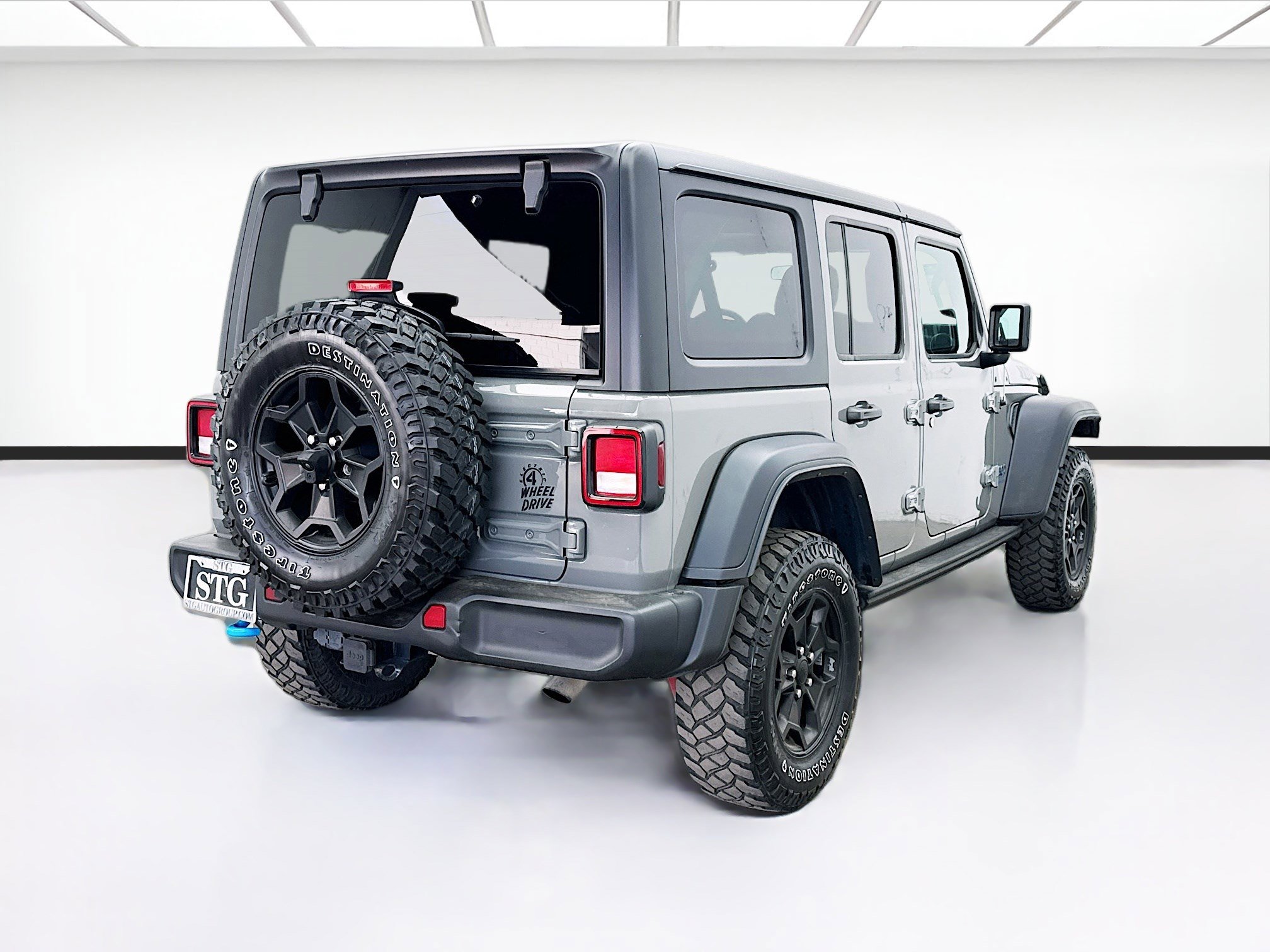 Used 2023 Jeep Wrangler Willys 4xe image 4
