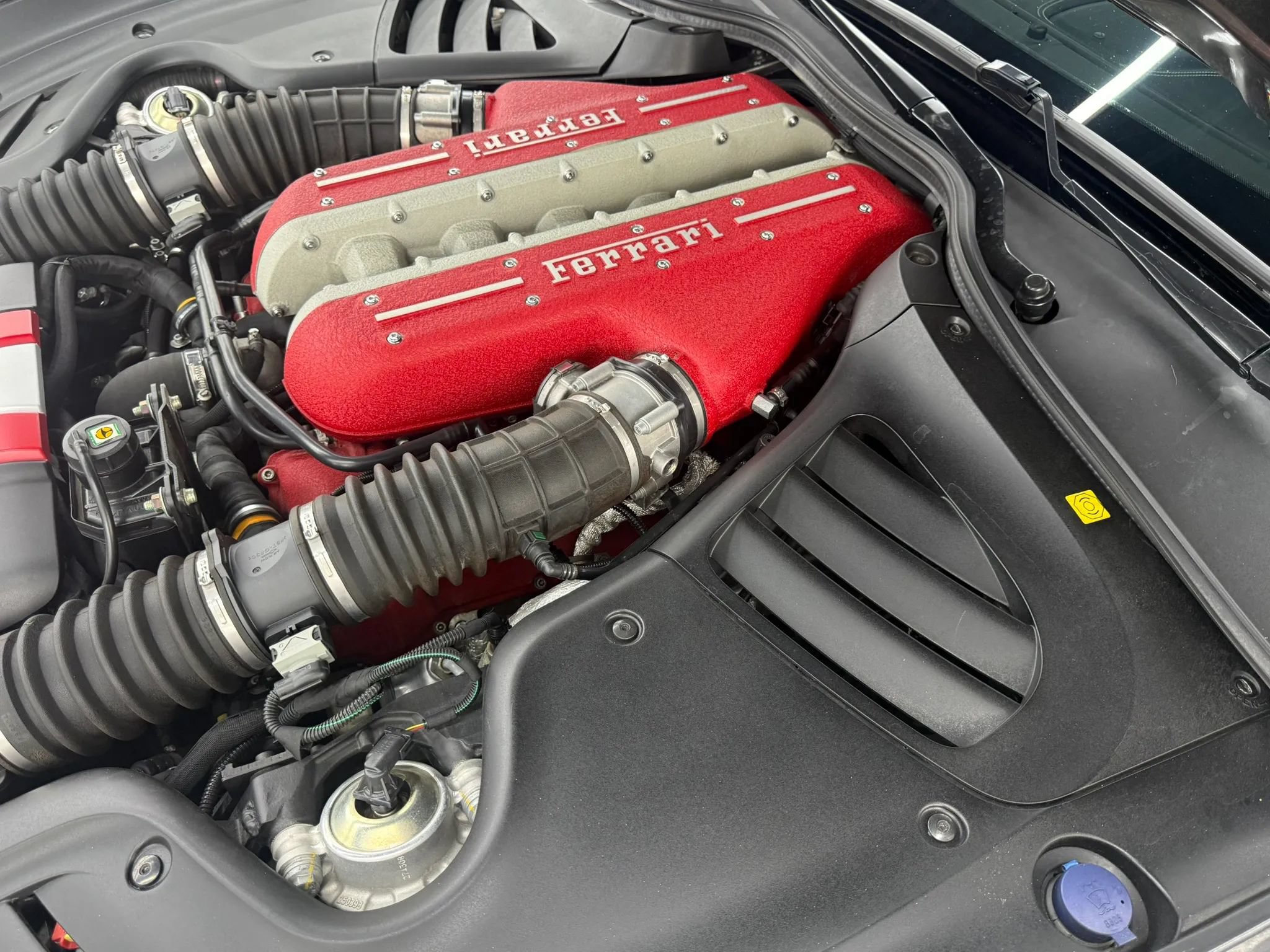 Used 2012 Ferrari FF AWD/4WD image 83
