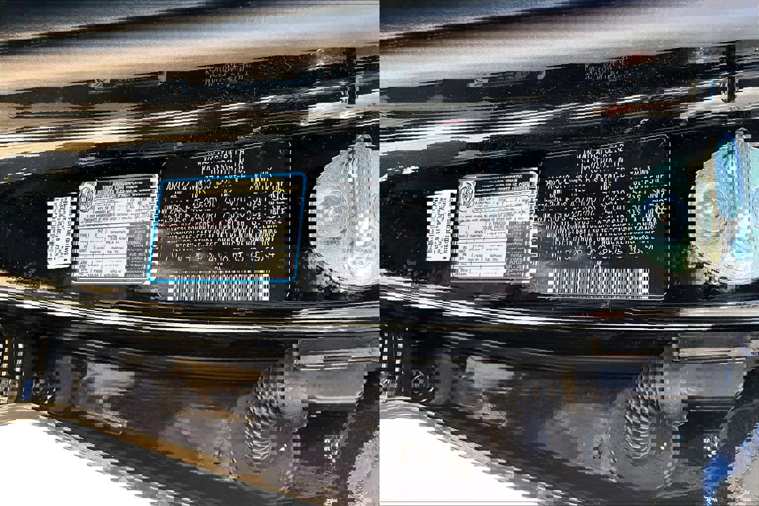 Used 2024 Kia Telluride EX w/ EX Captain's Chair Package image 34