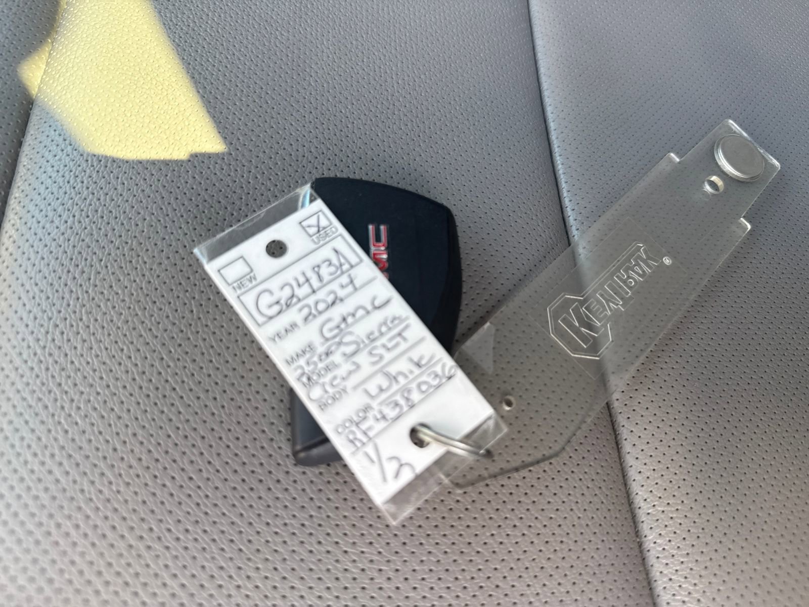 Used 2024 GMC Sierra 2500 SLT w/ SLT Premium Package image 28