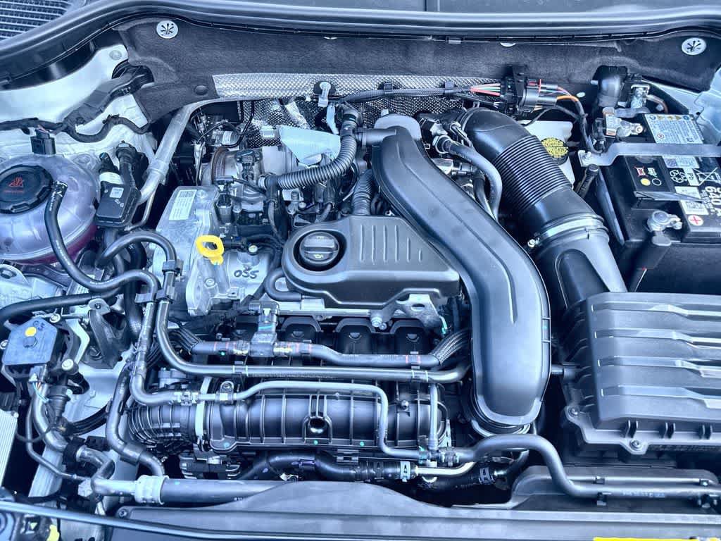 New 2026 Volkswagen Taos SE FWD image 12