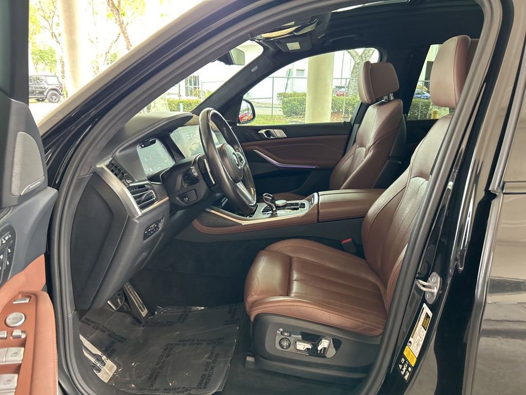 Used 2022 BMW X7 M50i w/ Dynamic Handling Package image 5