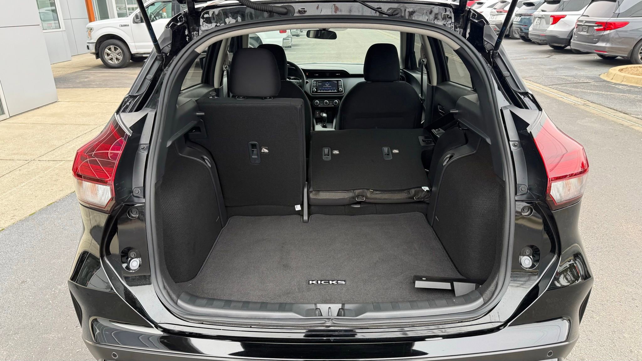 Used 2025 Nissan Kicks Play S image 23