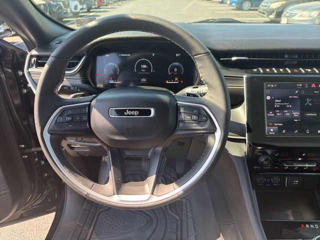 Used 2023 Jeep Grand Cherokee Altitude AWD/4WD image 20