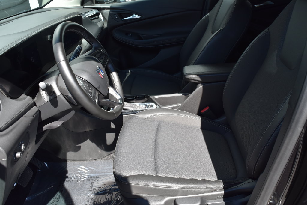 Used 2025 Buick Encore GX Preferred AWD/4WD image 8