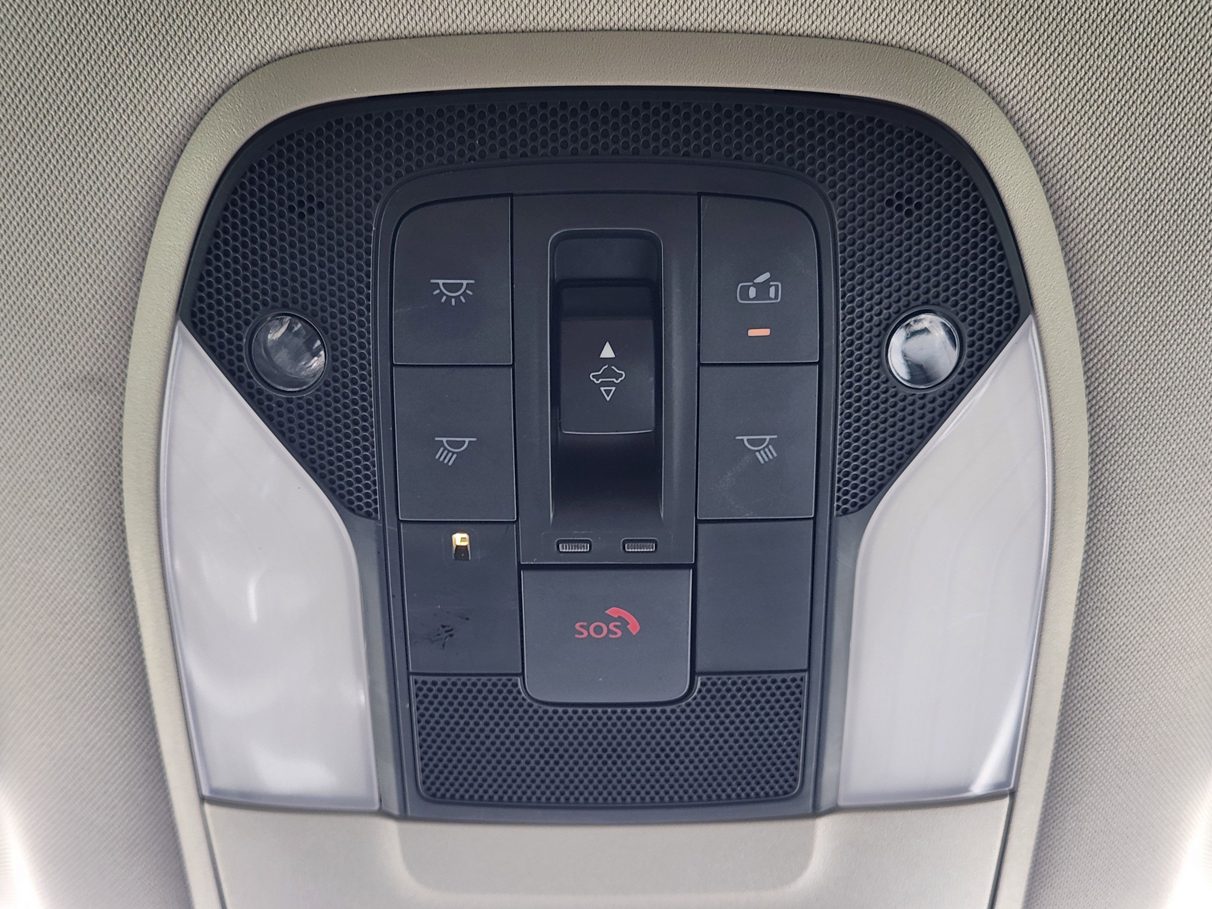 Used 2019 INFINITI QX50 Luxe w/ Navigation Package image 32