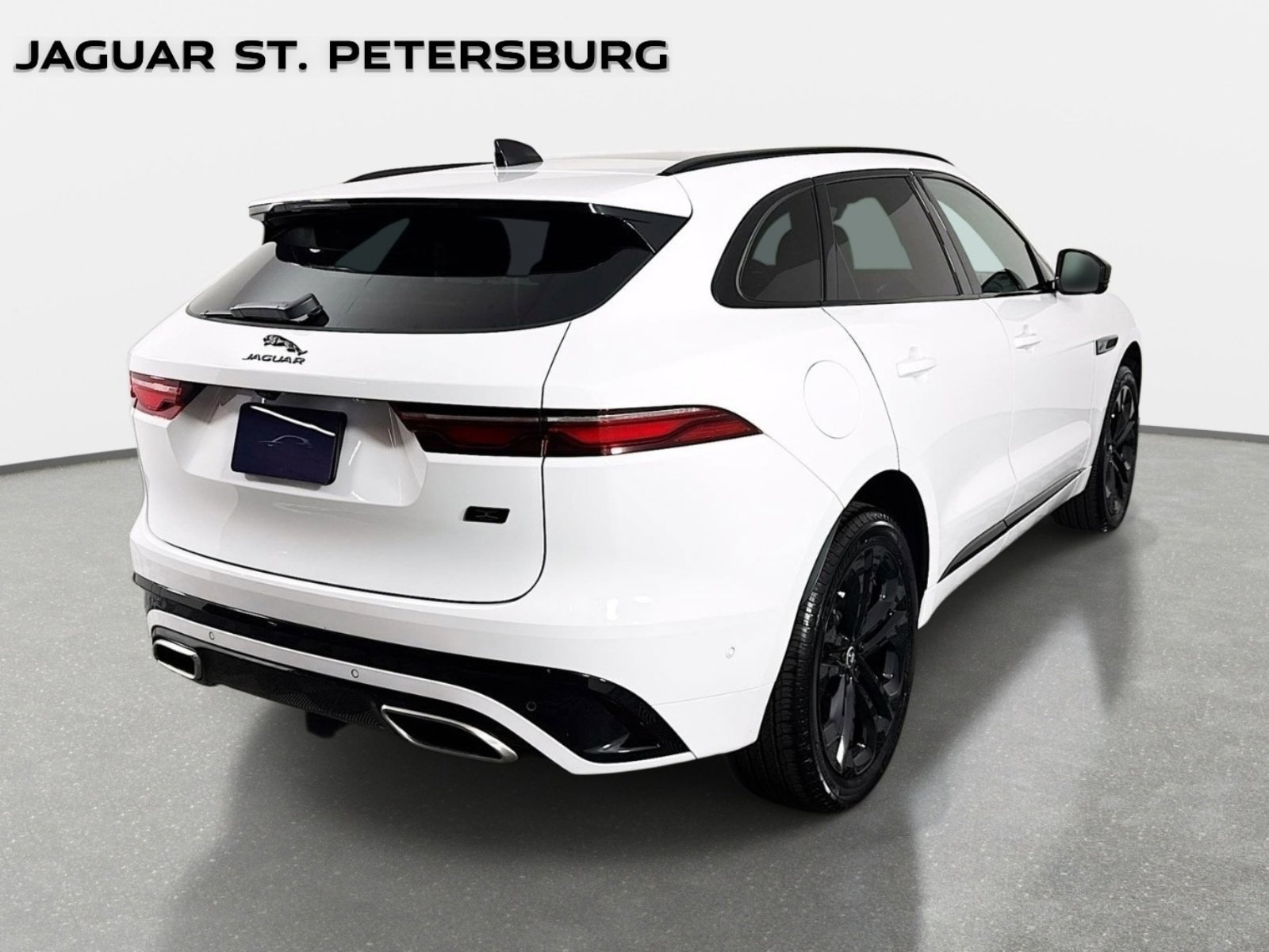 Used 2026 Jaguar F-PACE R-Dynamic S AWD/4WD image 7