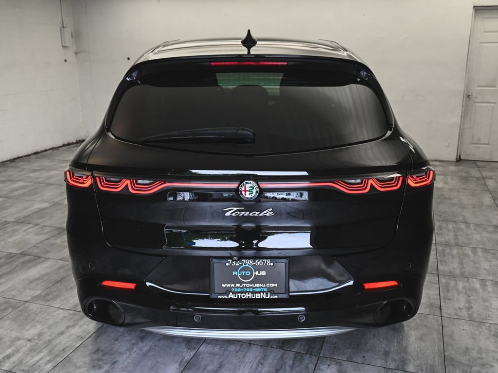 Used 2024 Alfa Romeo Tonale Ti AWD/4WD image 5