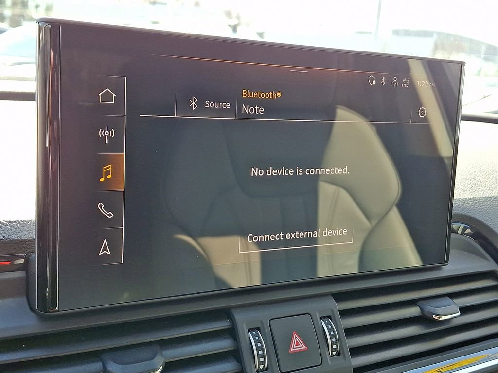 Used 2023 Audi Q5 e Premium w/ Convenience Package image 7