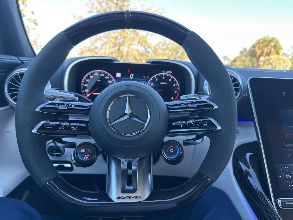 Used 2025 Mercedes-Benz SL 63 AMG 4MATIC image 12