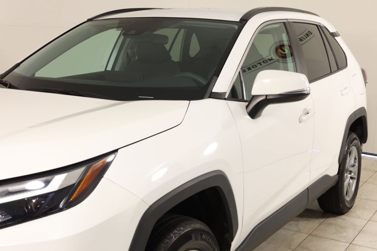 Used 2022 Toyota RAV4 XLE AWD/4WD image 46