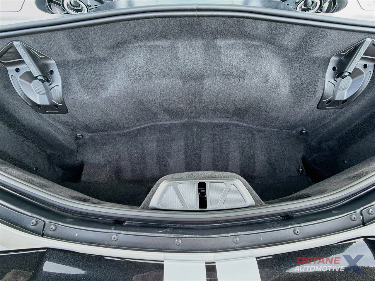 Used 2023 Chevrolet Corvette Stingray Premium Cpe w/ Z51 Performance Package RWD image 36