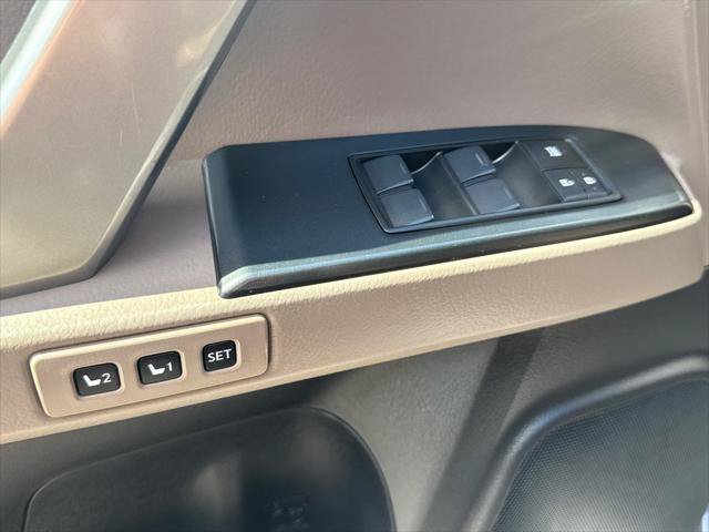 Used 2023 Lexus GX 460 Premium w/ Premium Plus Package AWD/4WD image 17