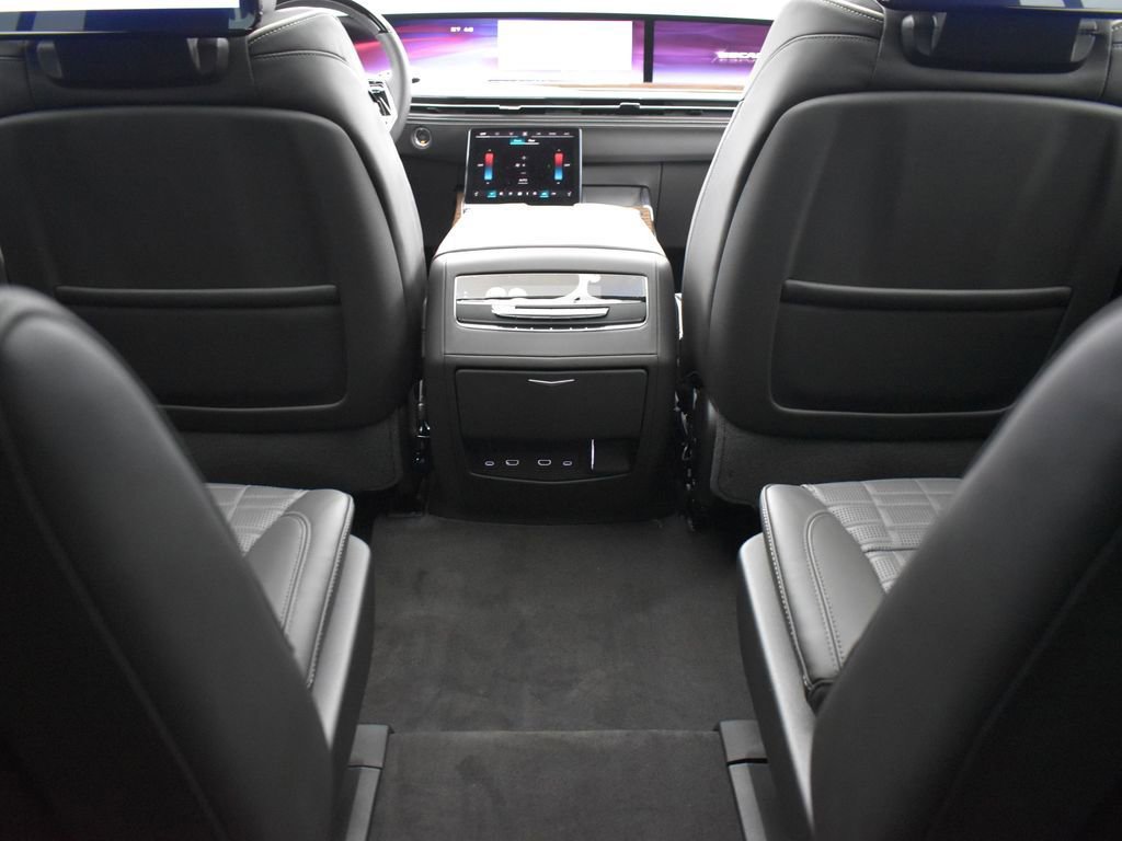 Certified 2026 Cadillac Escalade Platinum Sport w/ LPO, ONYX Package image 33