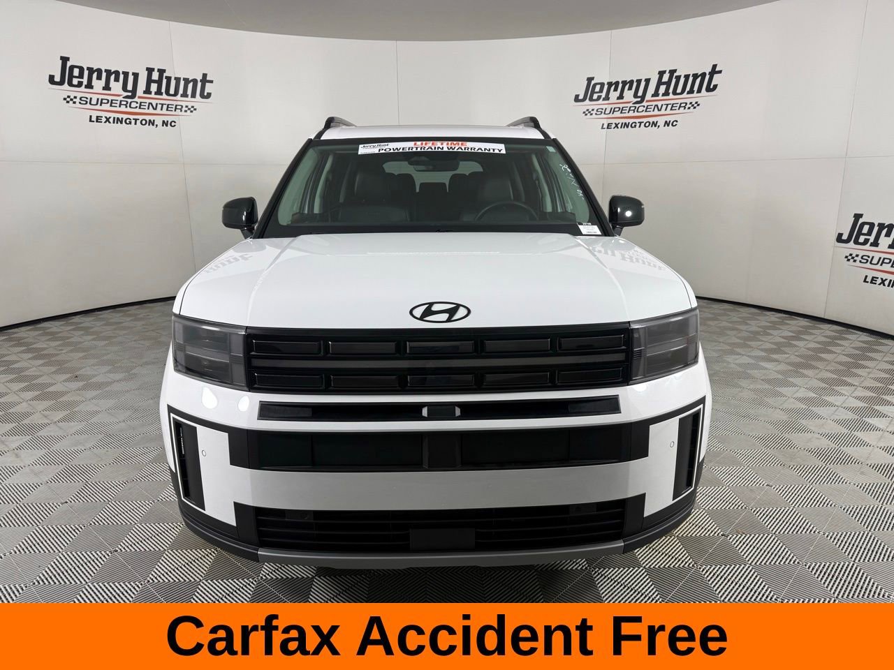 Used 2025 Hyundai Santa Fe XRT image 3