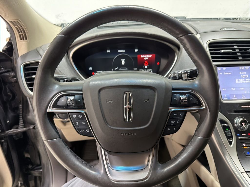 Used 2020 Lincoln Nautilus Reserve w/ Equipment Group 201A image 15