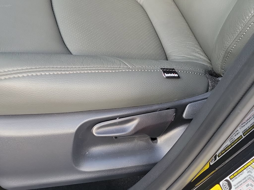 Certified 2026 Toyota Corolla Cross LE FWD image 22