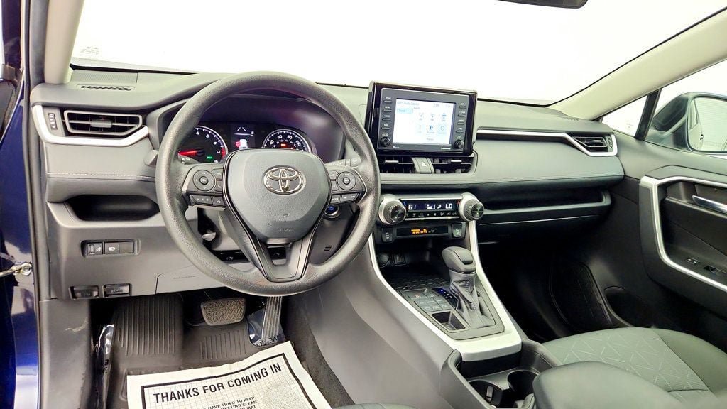 Used 2021 Toyota RAV4 XLE AWD/4WD image 11