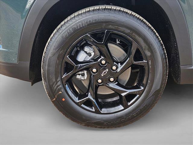 New 2026 Chevrolet Trax LT w/ Driver Confidence Package FWD image 10