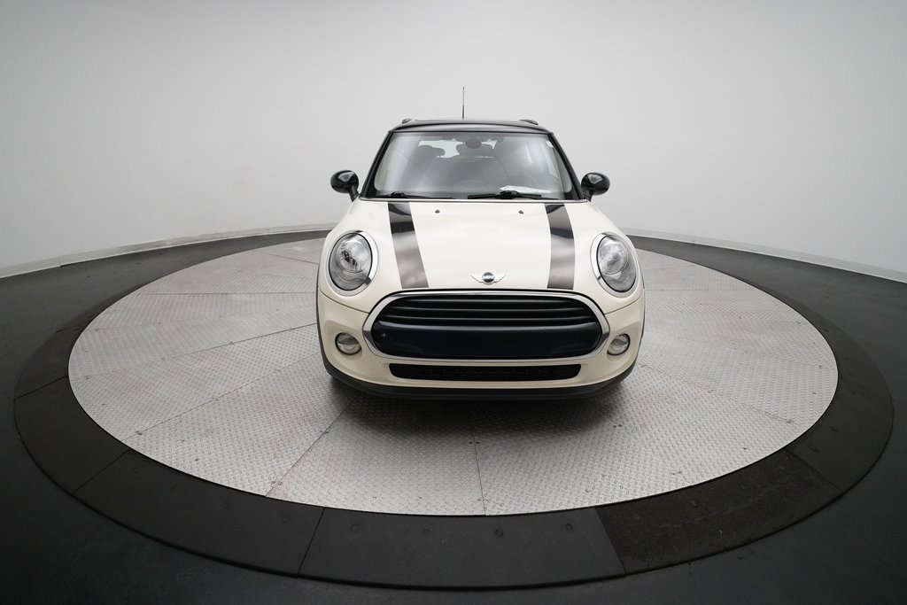 Used 2017 MINI Cooper 2-Door Hardtop image 11