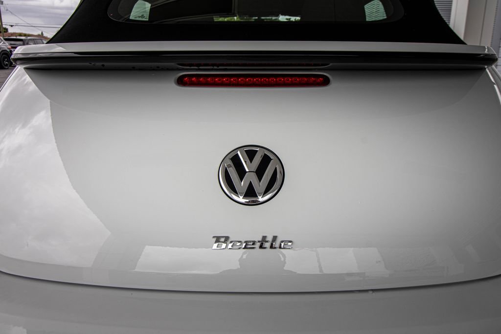 Used 2019 Volkswagen Beetle 2.0T SE FWD image 14