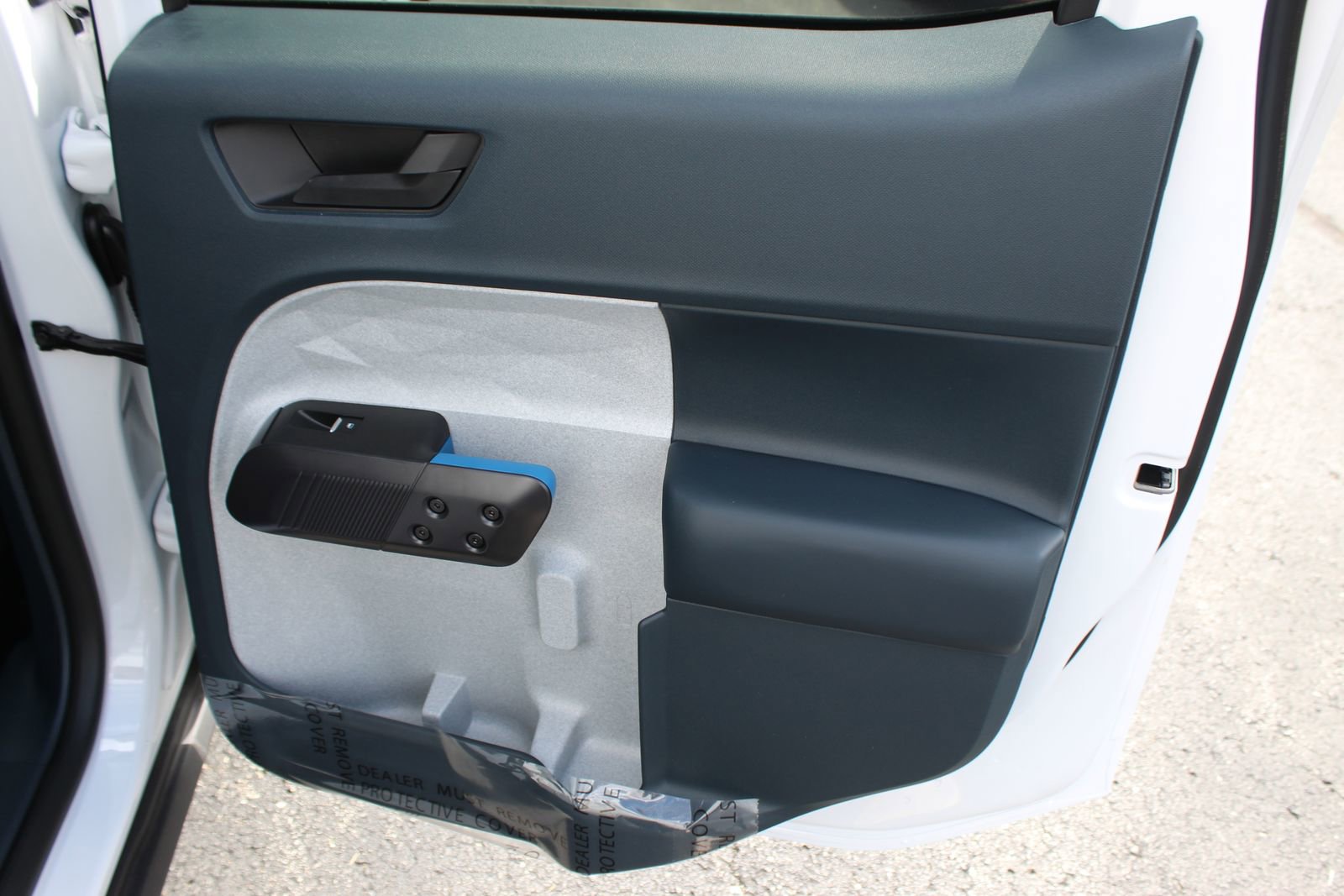 New 2025 Ford Maverick XLT w/ XLT Luxury Package FWD image 13