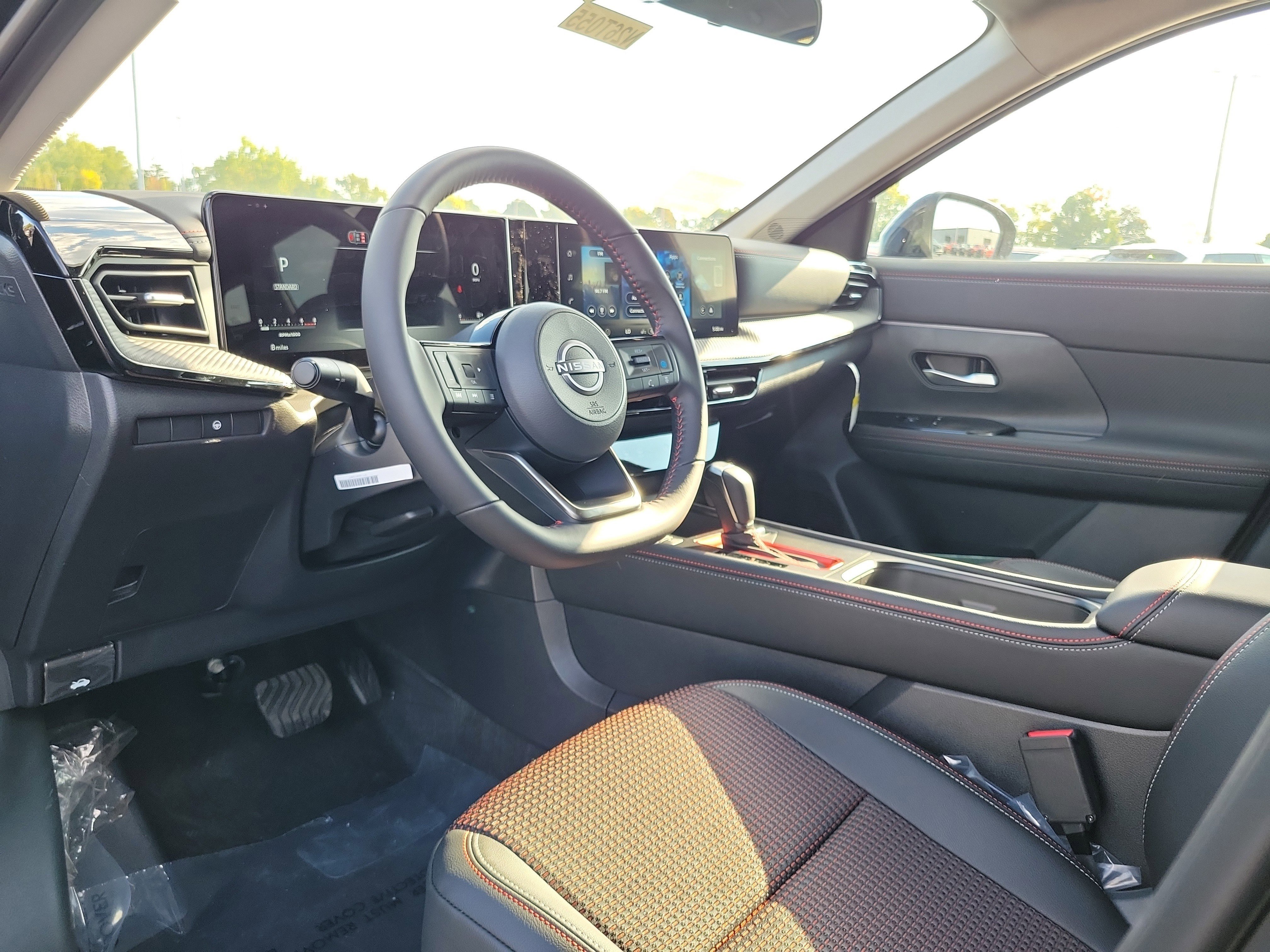 New 2026 Nissan Kicks SR w/ Cold Weather Package image 19