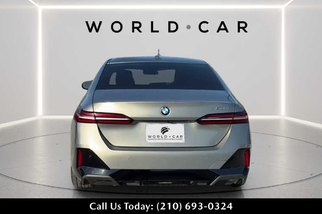Used 2024 BMW 530i RWD image 4