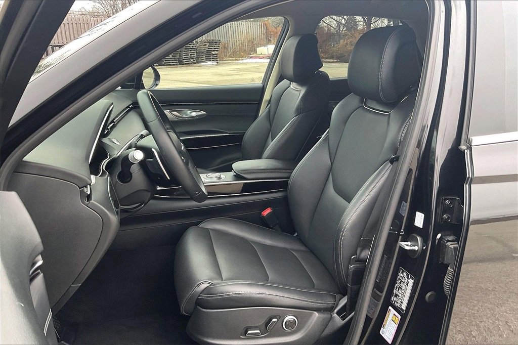 Used 2025 Genesis GV70 2.5T image 24