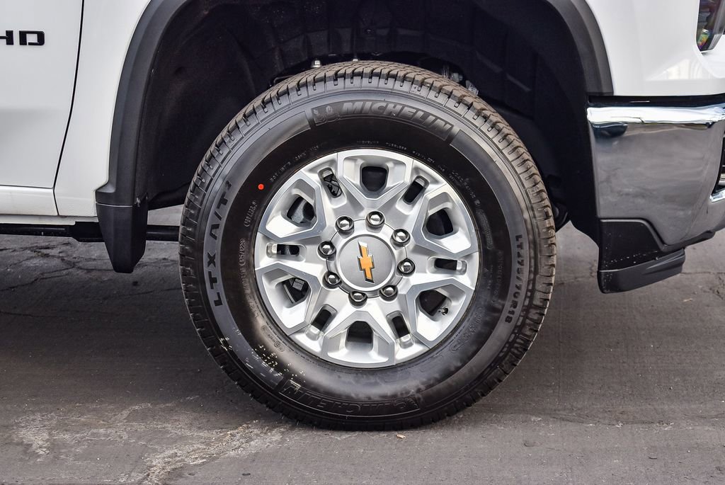 New 2026 Chevrolet Silverado 2500 LT w/ Safety Package AWD/4WD image 12