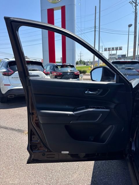 Certified 2022 Nissan Pathfinder SL AWD/4WD image 10