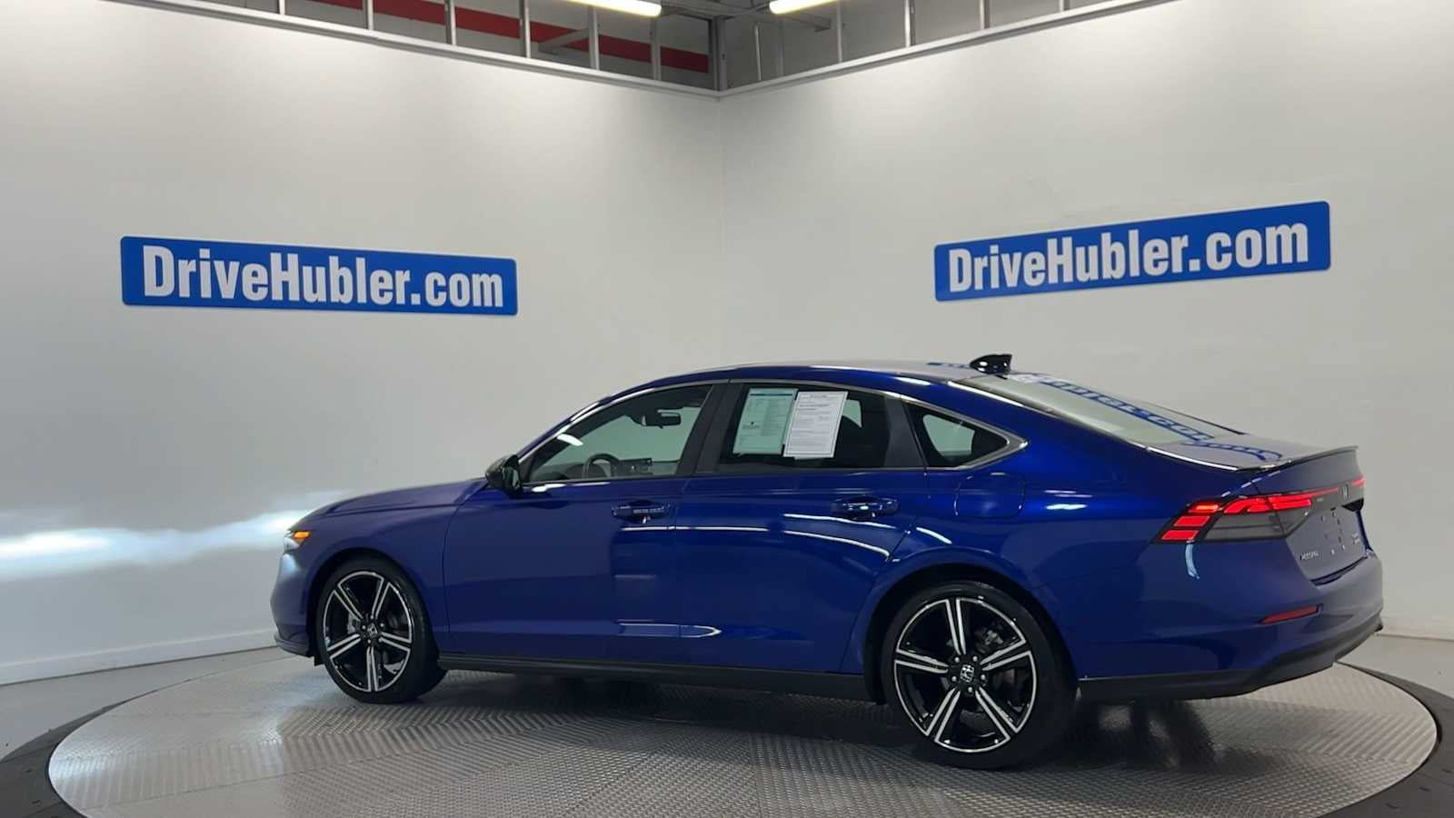 Used 2025 Honda Accord Sport image 6