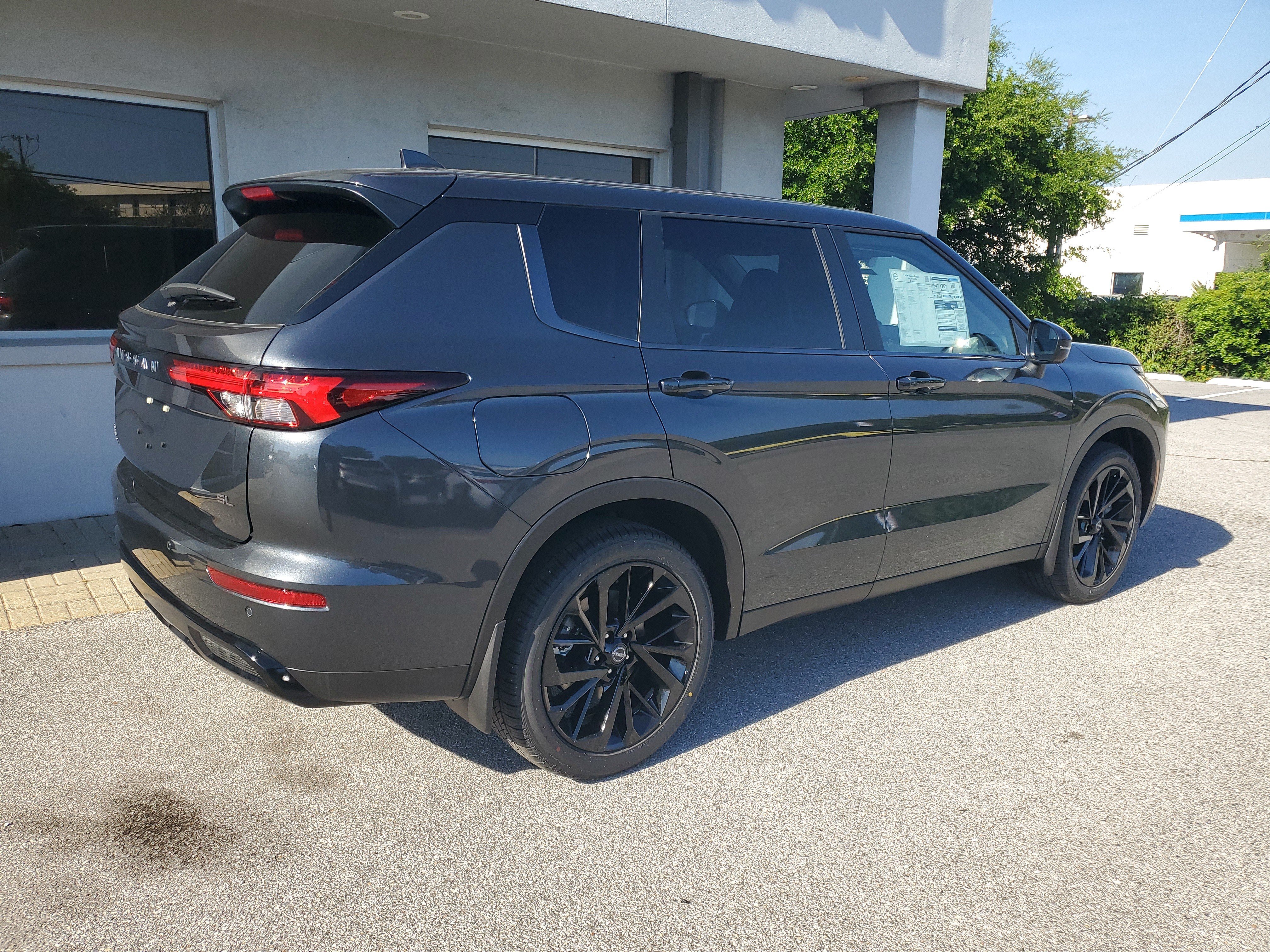 New 2026 Nissan Rogue SL AWD/4WD image 3