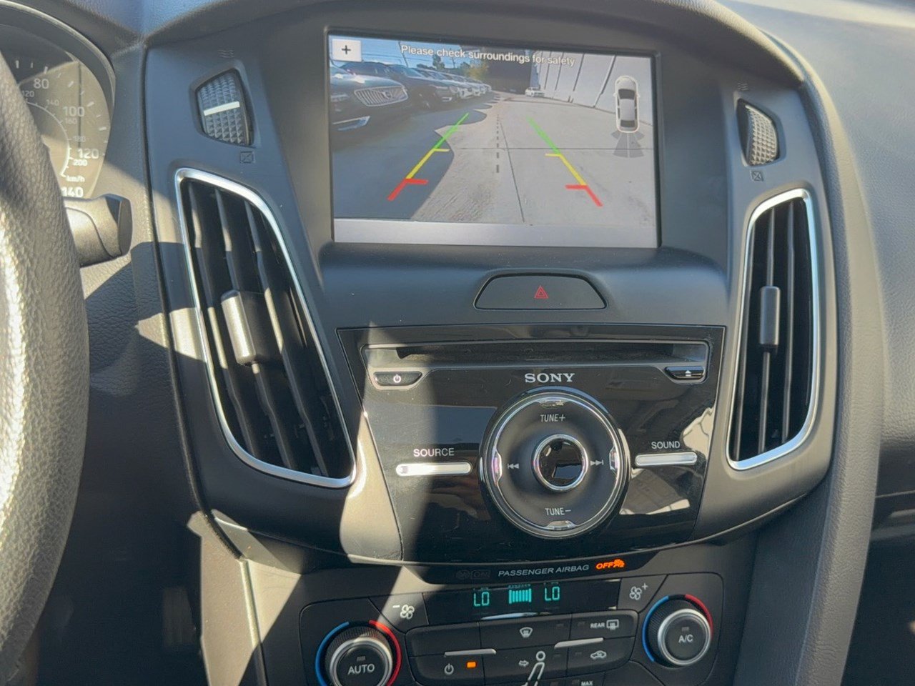 Used 2018 Ford Focus SEL FWD image 22