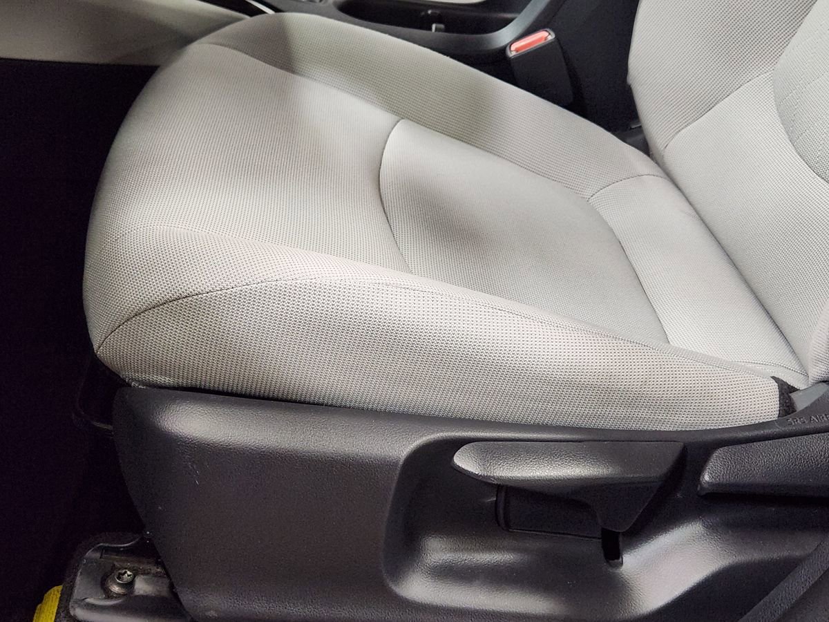 Used 2023 Toyota Corolla Cross LE FWD image 45