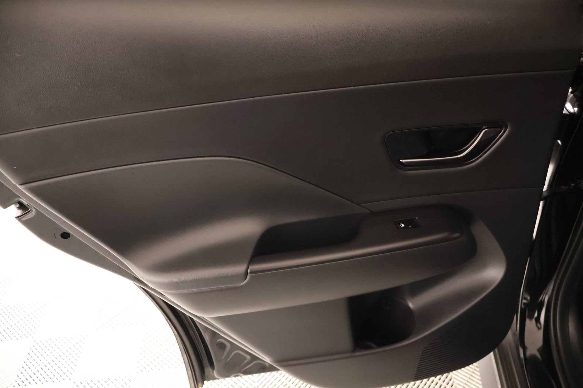 Used 2025 Hyundai Kona N Line S FWD image 16