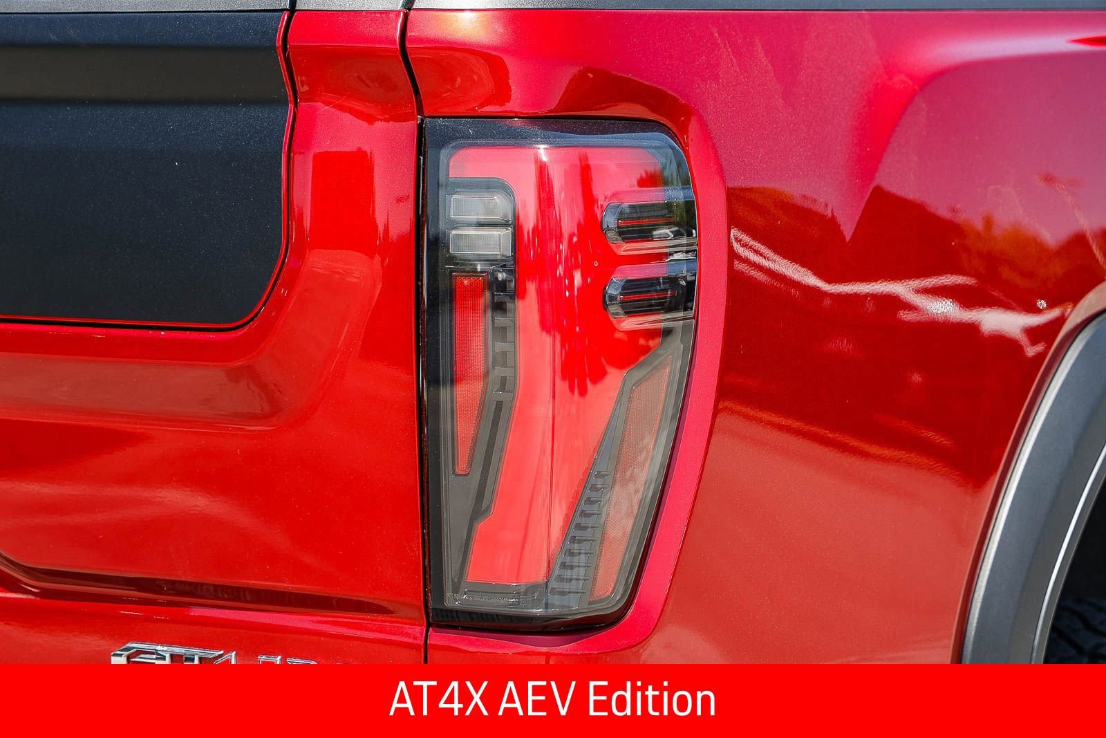 Used 2024 GMC Sierra 2500 AT4X w/ AT4X AEV Edition AWD/4WD image 8