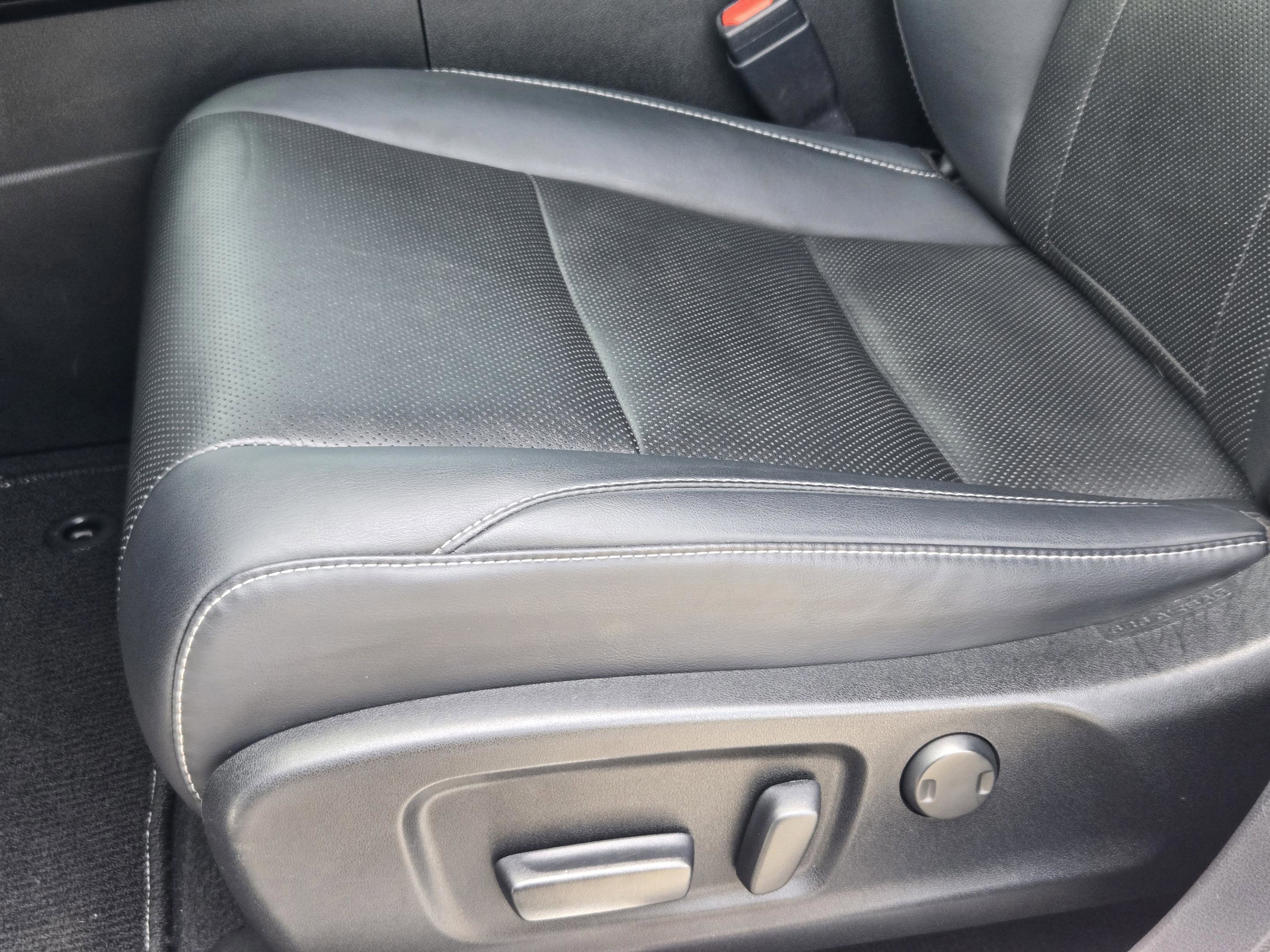 Used 2021 Lexus RX 350L FWD w/ Premium Package image 22