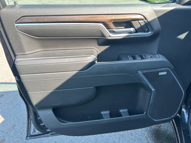 Used 2023 Chevrolet Silverado 1500 RST w/ Convenience Package II AWD/4WD image 9