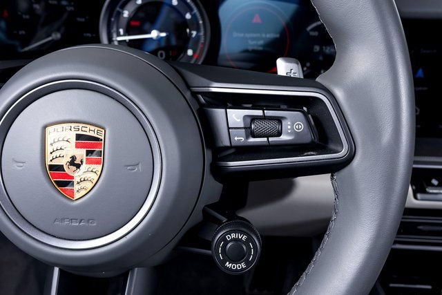 Used 2024 Porsche 911 Carrera 4S image 39